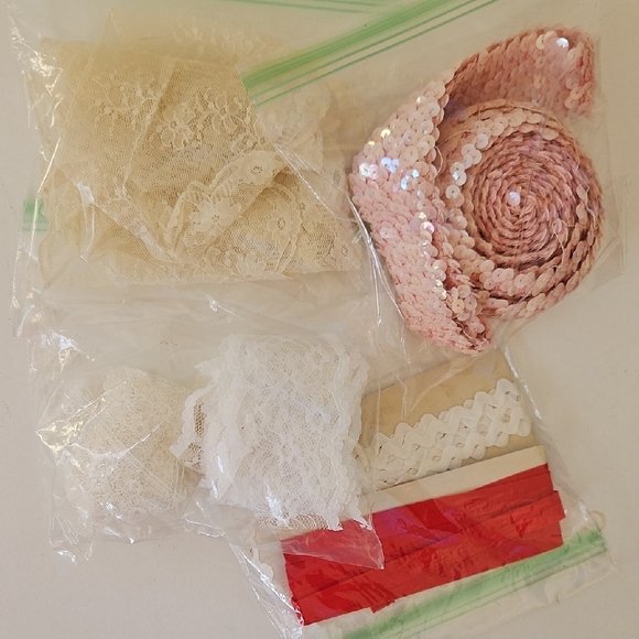 Box of Miscellaneous Craft Supplies - Picture 3 of 7